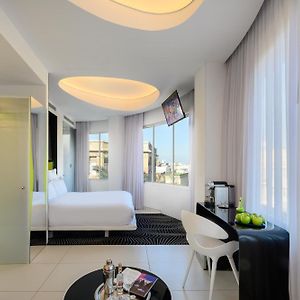 Circle Suite